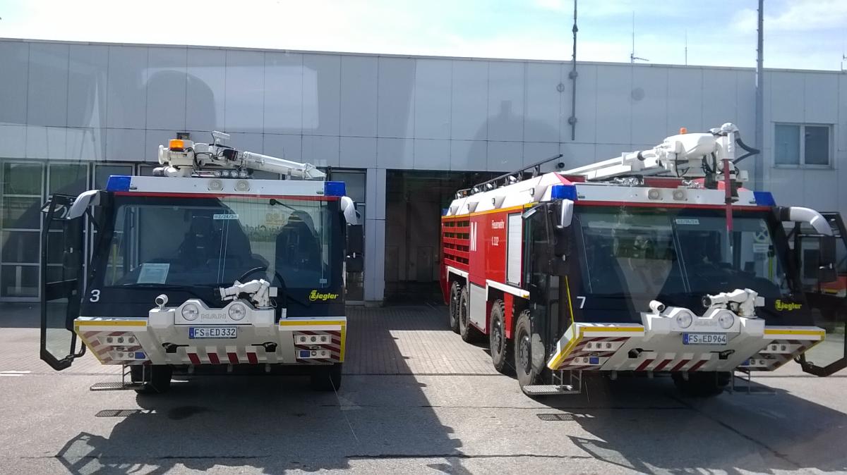 Upea palokaluston esitys Munchenin lentokentällä